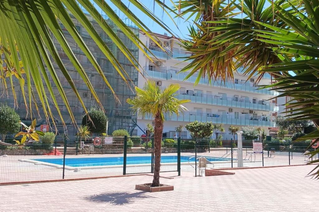 Alegre Apto Con Piscina, A 300M De La Playa. Blanes Dış mekan fotoğraf