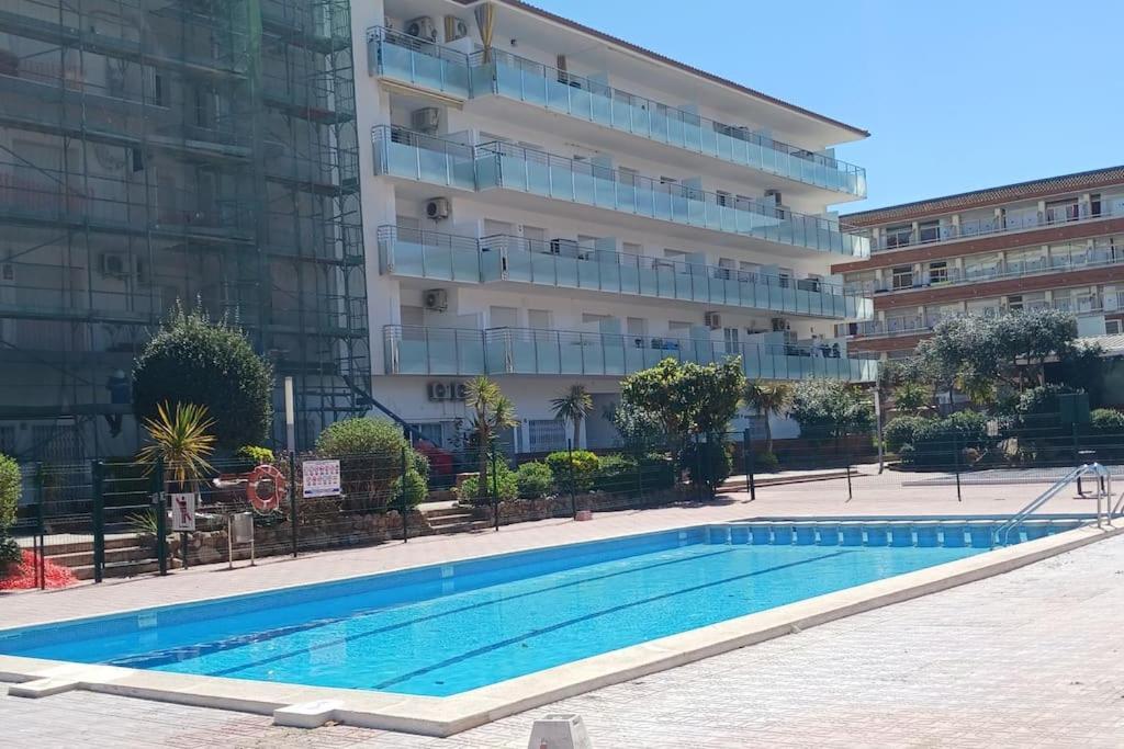 Alegre Apto Con Piscina, A 300M De La Playa. Blanes Dış mekan fotoğraf